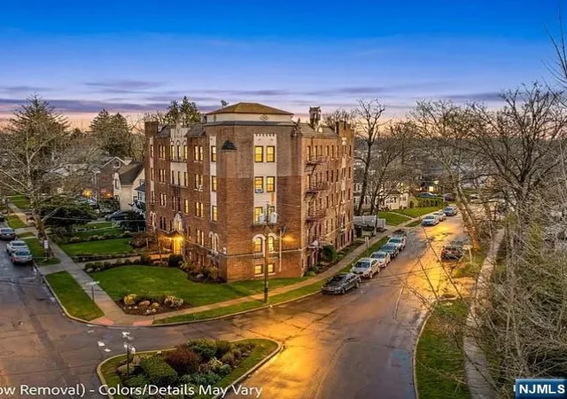 Photo 2 of Sale Pending at 303 Hamilton Pl #B4, Hackensack, NJ 07601 | MLS# 26011593 | Listing updated on 2026-08-26