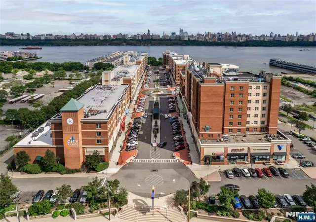 46th image of 6408 City Pl, Edgewater, NJ 07020 | MLS# 26011698