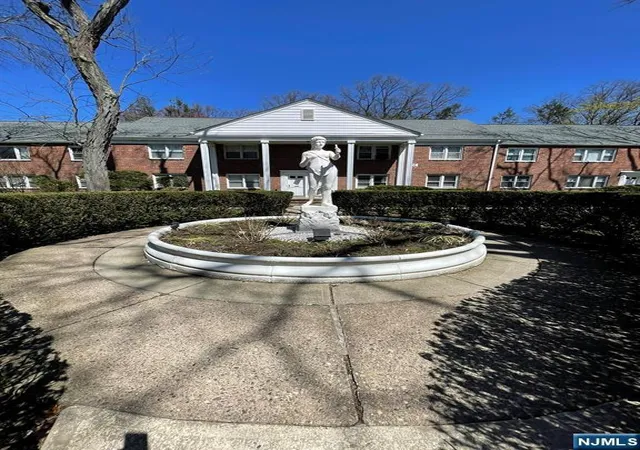 2nd image of 151 Palisade Ave #C2, Englewood, NJ 07631 | MLS# 26011771