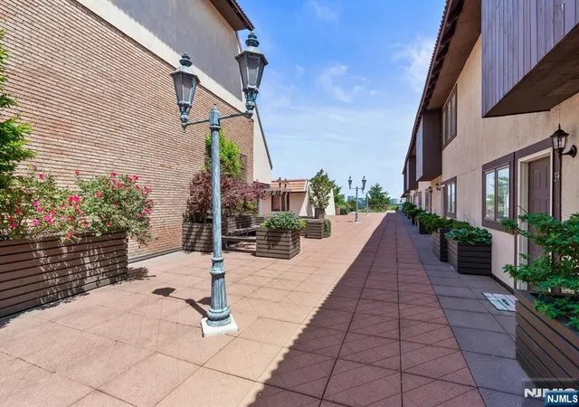 32nd image of 300 Gorge Rd #58, Cliffside Park, NJ 07010 | MLS# 26012015