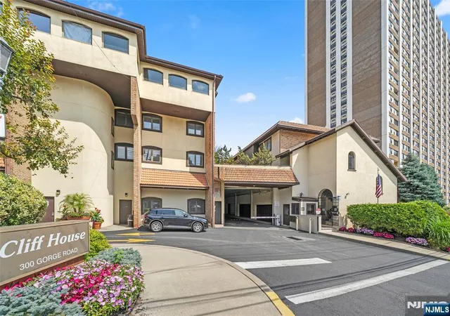 4th image of 300 Gorge Rd #58, Cliffside Park, NJ 07010 | MLS# 26012015