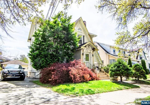 Photo 3 of Single family home for sale at 90 Union Ave, Paterson, NJ 07502 | MLS# 26012515 | Listing updated on 2026-07-23