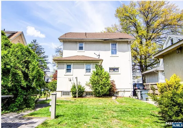 Photo 3 of Single family home for sale at 90 Union Ave, Paterson, NJ 07502 | MLS# 26012515 | Listing updated on 2026-07-23