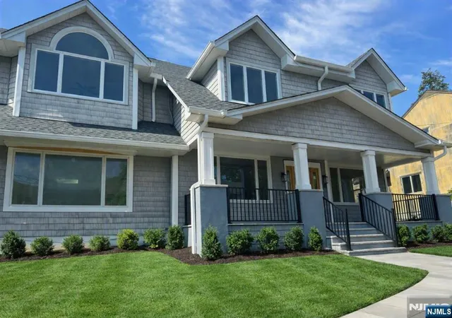 Photo 1 of Single family home for sale at 306 Ogden Ave, Teaneck, NJ 07666 | MLS# 26013156 | Listing updated on 2026-09-18