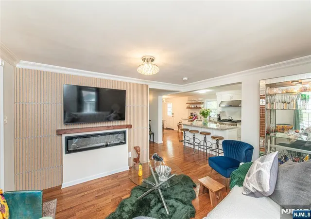 Photo 4 of Sale Pending at 119 Sherwood Ave, Mahwah, NJ 07430 | MLS# 26013790 | Listing updated on 2026-08-17