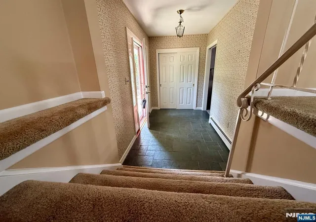 Photo 3 of Sale Pending at 8 Byron Ct, Allendale, NJ 07401 | MLS# 26013849 | Listing updated on 2026-09-18
