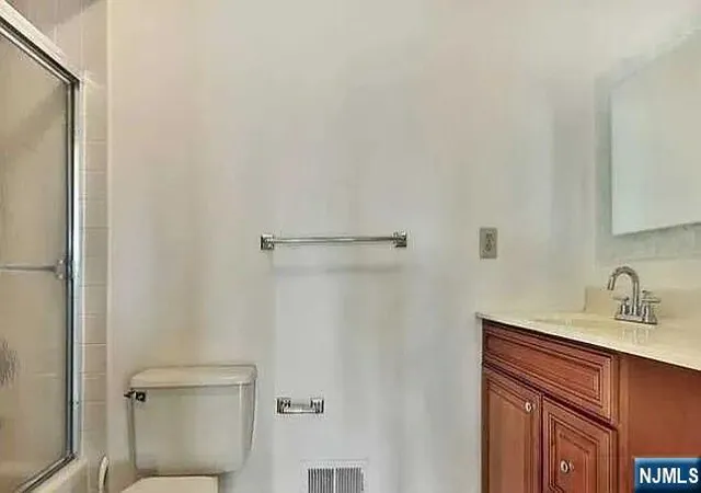 Photo 2 of Townhouse for sale at 815 Topsail Ln, Secaucus, NJ 07094 | MLS# 26014526 | Listing updated on 2026-08-01