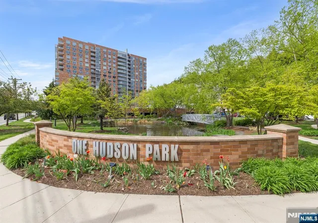Photo 2 of Condo for sale at 310 Hudson Park #310, Edgewater, NJ 07020 | MLS# 26015024 | Listing updated on 2026-07-15