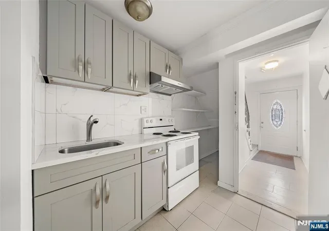 Photo 3 of Multi family home for sale at 308 5Th St, Union City, NJ 07087 | MLS# 26015031 | Listing updated on 2026-07-26