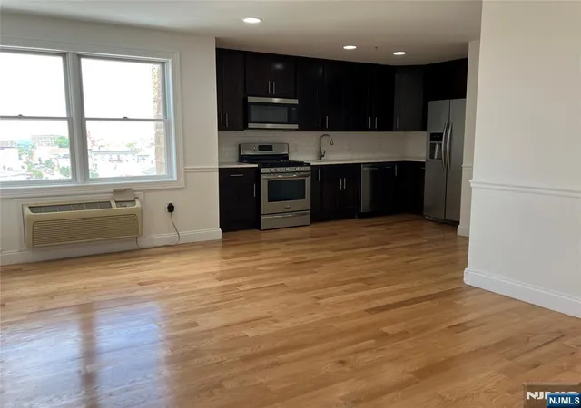Photo 3 of Condo for sale at 315 7th St #602, Union City, NJ 07087 | MLS# 26015190 | Listing updated on 2026-07-15