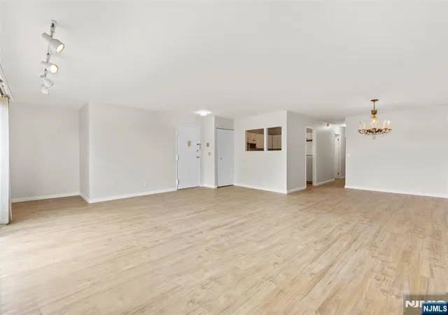 4th image of 1150 River Rd #4H, Edgewater, NJ 07020 | MLS# 26015840
