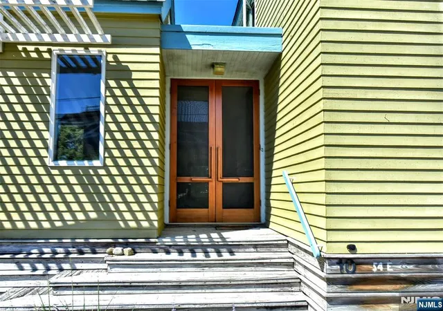 Photo 3 of Single family home for sale at 54 Long Beach Blvd, Long Beach, NJ 08008 | MLS# 26016048 | Listing updated on 2026-09-06