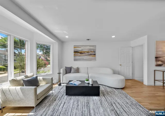 Photo 3 of Townhouse for sale at 433 1st St #B, Palisades Park, NJ 07650 | MLS# 26016255 | Listing updated on 2026-09-16