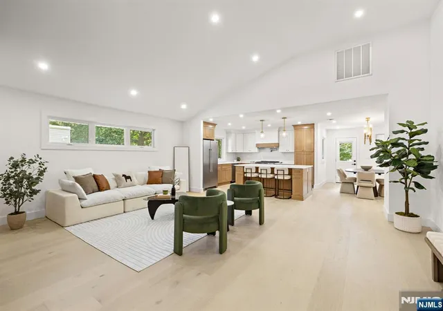 1st image of 14 Chestnut Ave, Closter, NJ 07624 | MLS# 26016406