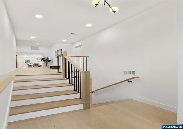 5th image of 14 Chestnut Ave, Closter, NJ 07624 | MLS# 26016406
