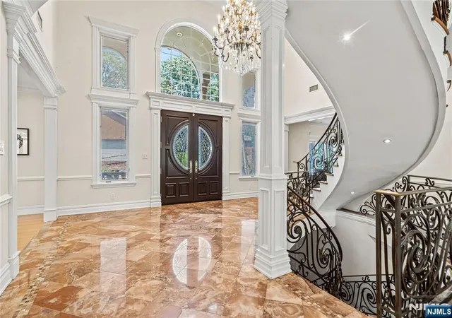 3rd image of 512 Winterburn Grv, Cliffside Park, NJ 07010 | MLS# 26016773