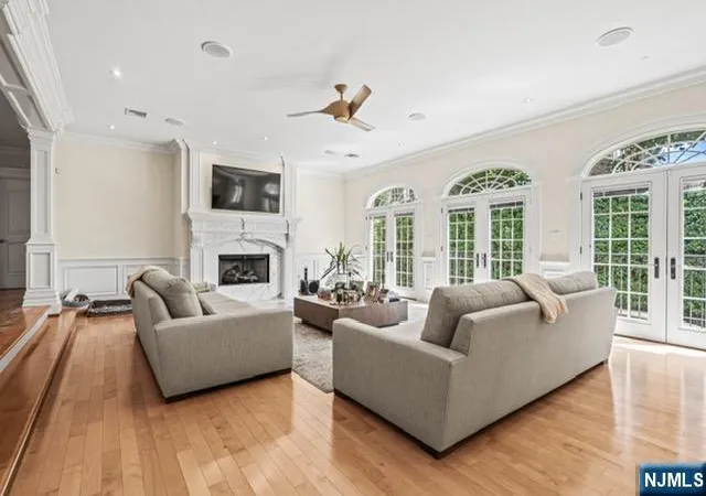 5th image of 512 Winterburn Grv, Cliffside Park, NJ 07010 | MLS# 26016773