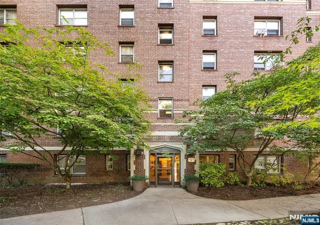 2nd image of 100 Palisade Ave #B31, Englewood, NJ 07631 | MLS# 26016923