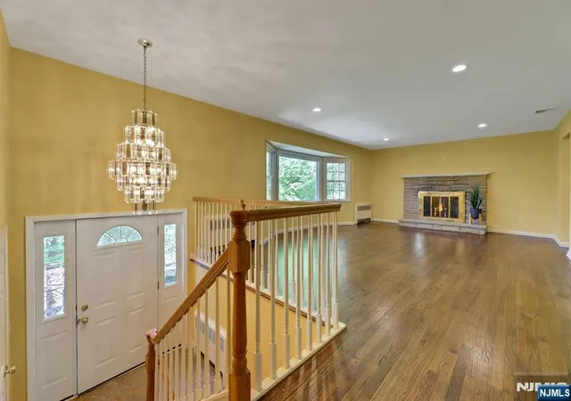Photo 4 of Sale Pending at 297 E Pines Lake Dr, Wayne, NJ 07470 | MLS# 26016966 | Listing updated on 2026-09-18