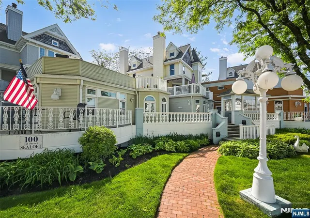2nd image of 100 1st St, Keyport, NJ 07735 | MLS# 26017128