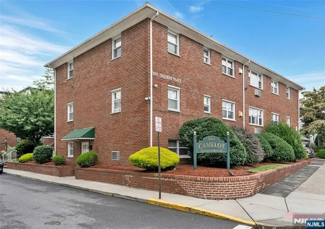 21st image of 201 Oakdene Pl #D1, Cliffside Park, NJ 07010 | MLS# 26017146