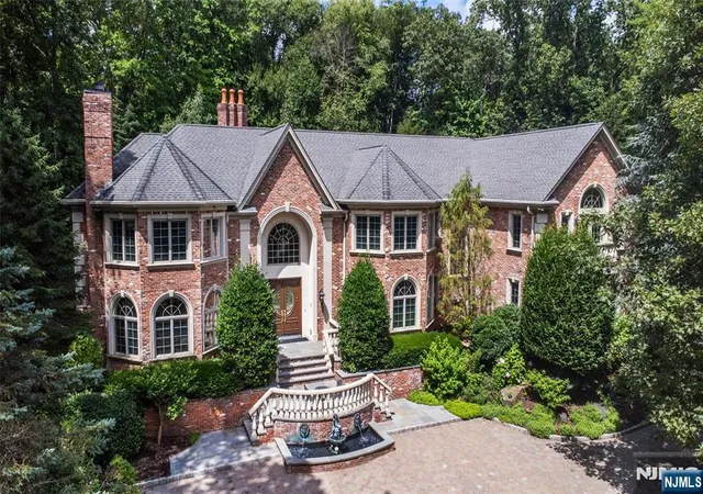 Photo 1 of Single family home for sale at 6 Adams Rd, Saddle River, NJ 07458 | MLS# 26017434 | Listing updated on 2026-08-18
