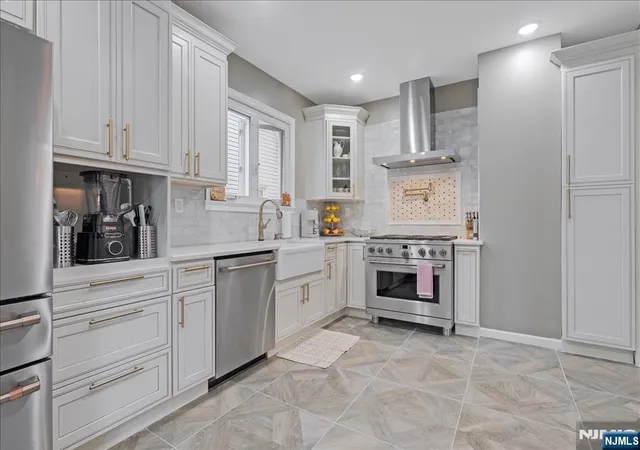 Photo 3 of Single family home for sale at 25 Woodland Ave, Nutley, NJ 07110 | MLS# 26017443 | Listing updated on 2026-08-05