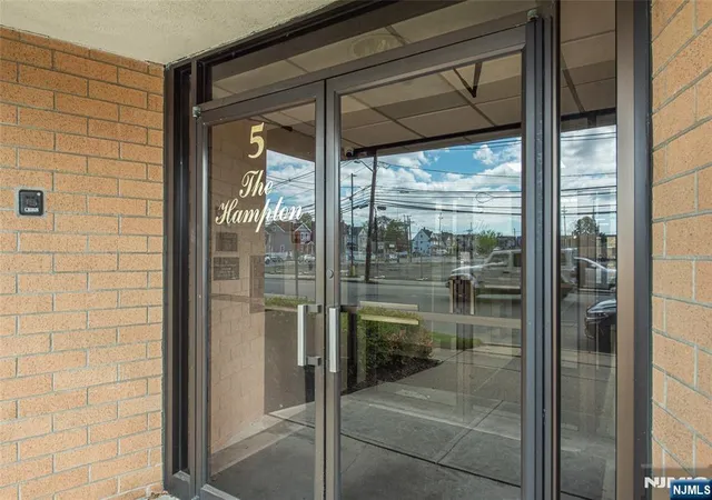 2nd image of 5 Linden St #3J, Hackensack, NJ 07601 | MLS# 26017762