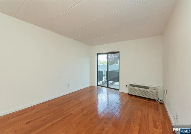 Photo 4 of Sale Pending at 5 Linden St #3J, Hackensack, NJ 07601 | MLS# 26017762 | Listing updated on 2026-09-05