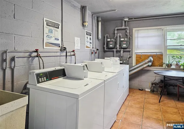 2nd image of 475 Elm St, Kearny, NJ 07032