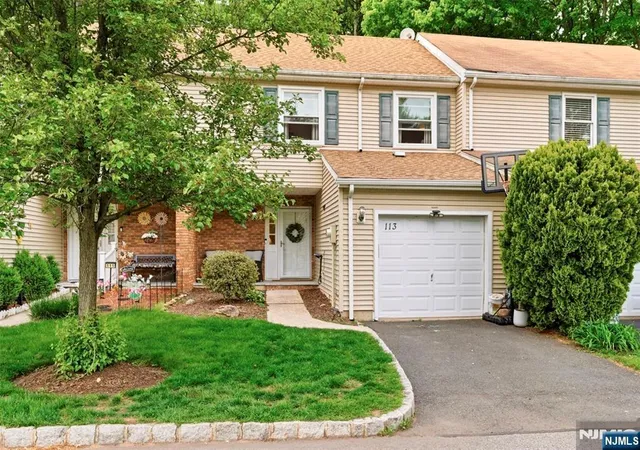 2nd image of 113 Saratoga Sq, Wayne, NJ 07470 | MLS# 26017914