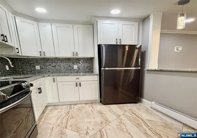 Photo 2 of Sale Pending at 15 Cottage #3A, Midland Park, NJ 07432 | MLS# 26018098 | Listing updated on 2026-09-14