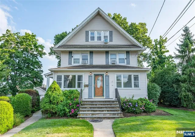 1st image of 16 Lincoln Pl, Waldwick, NJ 07463 | MLS# 26018230