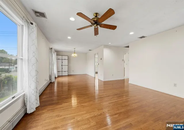 Photo 4 of Sale Pending at 433 Tappan Rd, Northvale, NJ 07647 | MLS# 26018322 | Listing updated on 2026-08-14