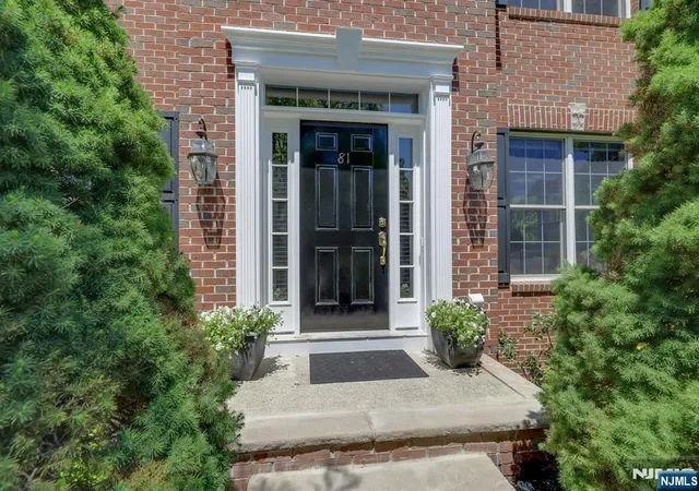 3rd image of 81 Lafayette Cir, Totowa, NJ 07512 | MLS# 26018332