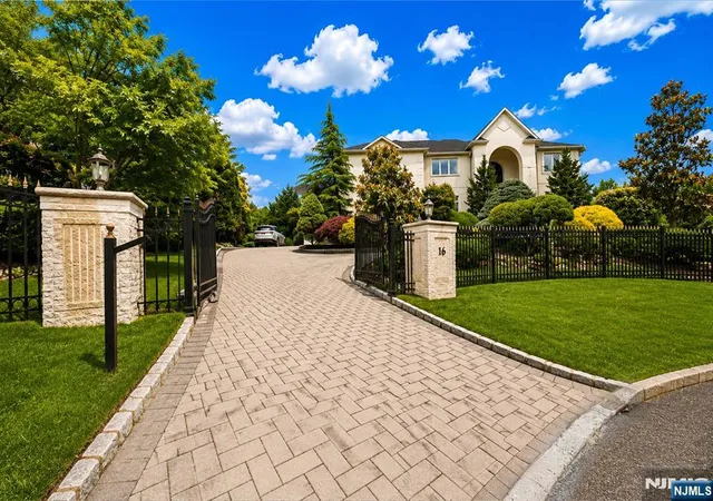 4th image of 16 Audrey Urban Ct, Alpine, NJ 07620 | MLS# 26018346