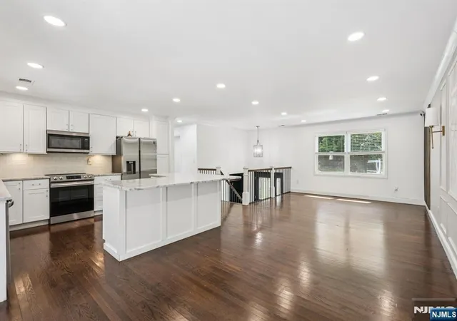 2nd image of 34 Oklahoma Trl, Hopatcong, NJ 07843 | MLS# 26018738