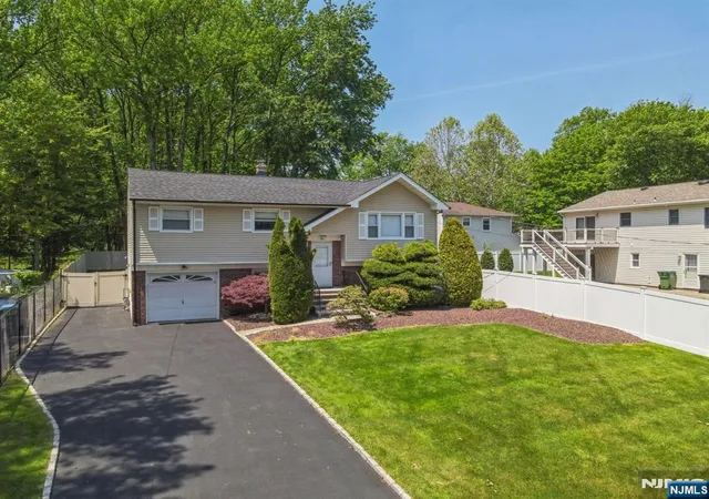 Photo 2 of Single family home for sale at 743 Wood Ave, Edison, NJ 08820 | MLS# 26018805 | Listing updated on 2026-09-24