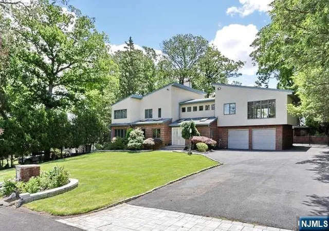 Photo 2 of Sale Pending at 96 Wilson Ave, Wayne, NJ 07470 | MLS# 26018858 | Listing updated on 2026-09-18