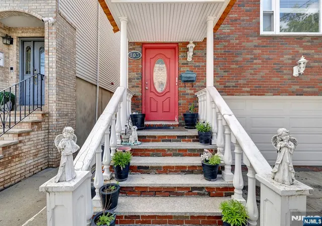 Listing Photo 4 - Condo for sale in building located at 103 Houston St, Newark, NJ 07105