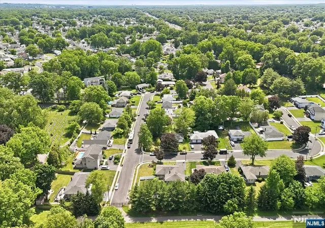 Photo 3 of House for sale at 160 Hayes Ave, Clark, NJ 07066 | MLS# 26019041 | Listing updated on 2026-08-24