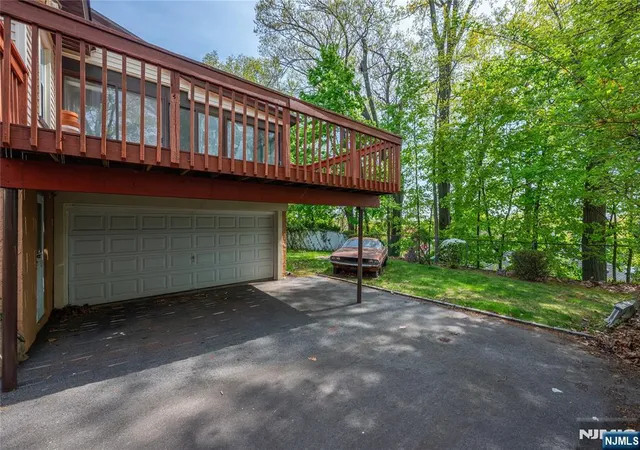 25th image of 27 Glen Rd, West Orange, NJ 07052 | MLS# 26019293