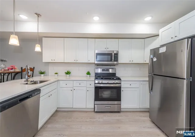 Listing Photo 4 - Condo for sale in building located at 59 Mercer St, Paterson, NJ 07524