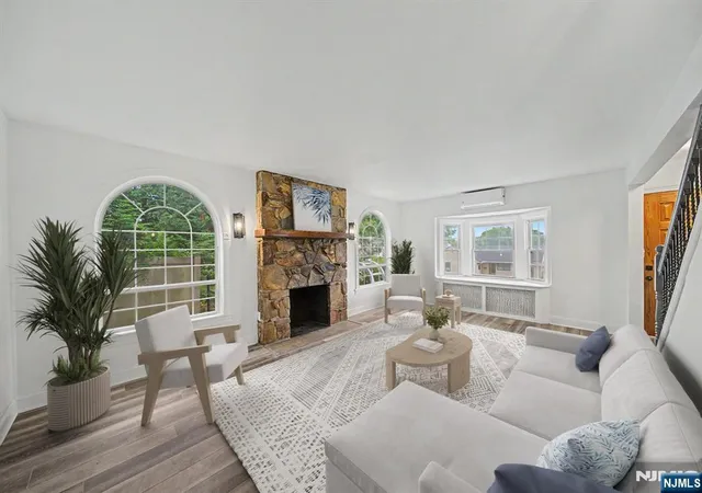 1st image of 433 Louisa Ave, Wyckoff, NJ 07481 | MLS# 26019368