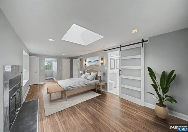 Photo 4 of Single family home for sale at 433 Louisa Ave, Wyckoff, NJ 07481 | MLS# 26019368 | Listing updated on 2026-08-03
