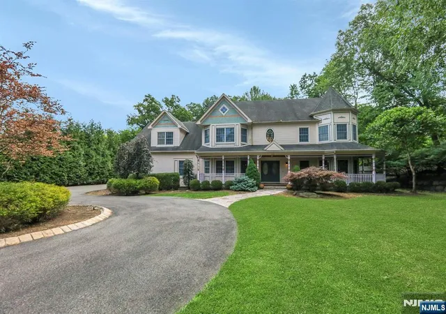 4th image of 765 Colonial Rd, Franklin Lakes, NJ 07417 | MLS# 26019396