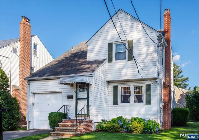 image of 15 Glenwood St, Clifton, NJ 07013 | MLS# 26019419