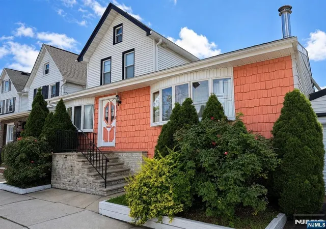 Photo 1 of Single family home for sale at 58 La France Ave, Bloomfield, NJ 07003 | MLS# 26019448 | Listing updated on 2026-09-21