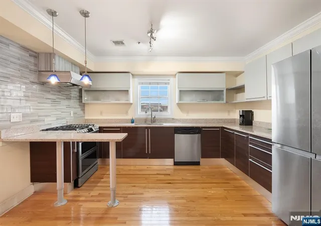 Photo 2 of Condo for sale at 726 23rd St #2, Union City, NJ 07087 | MLS# 26019691 | Listing updated on 2026-08-30