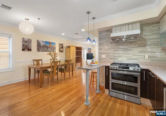 Listing Photo 4 - Condo for sale in building located at 726 23rd St, Union City, NJ 07087 - Unit #2
